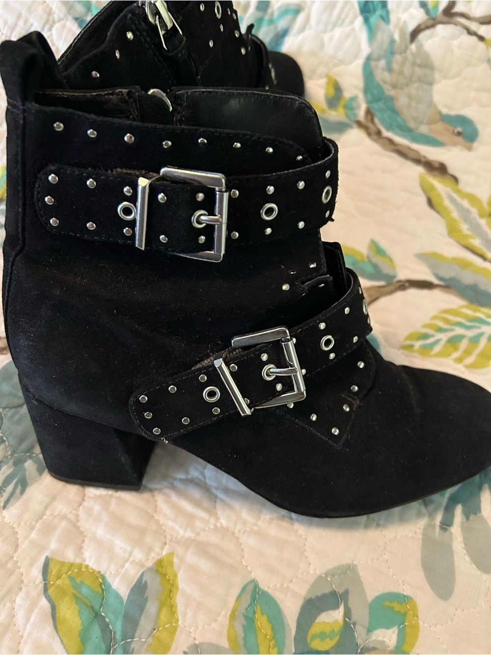 ADORABLE Rebecca Minkoff Booties